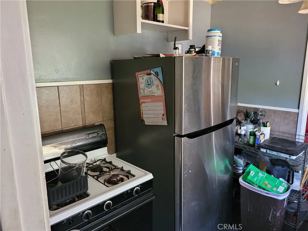 1202 W 11th, San Bernardino, California 92411 home-pic-2